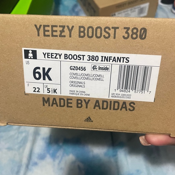Yeezy boost 380 infant - Picture 2 of 4